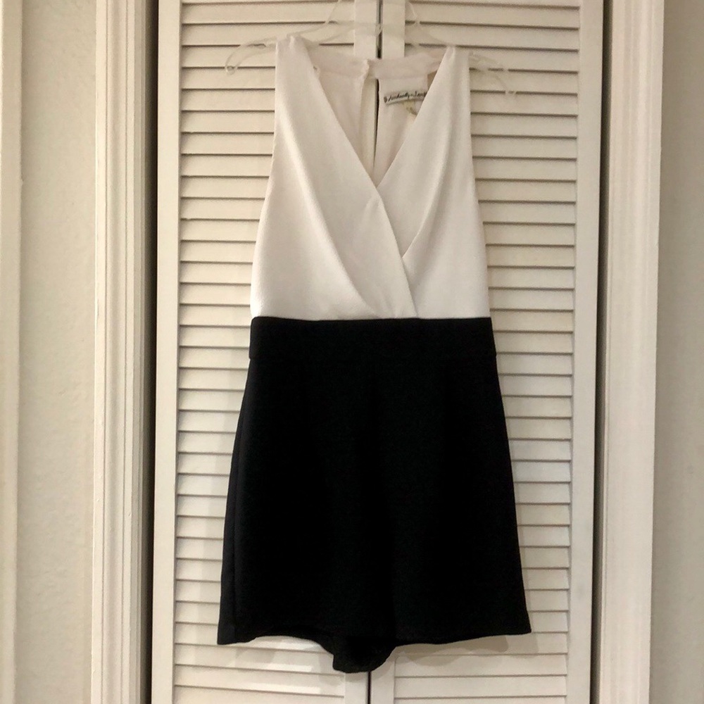 ACCIDENTALLY IN LOVE BLACK AND WHITE ROMPER